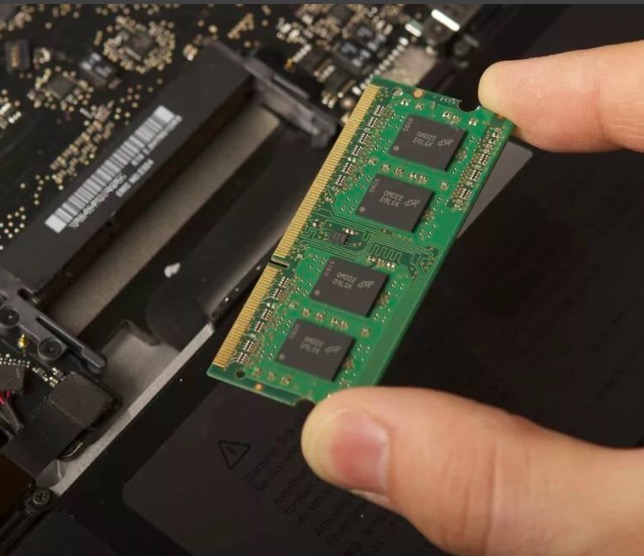 Замена оперативной памяти на ноутбуке в Лотошино